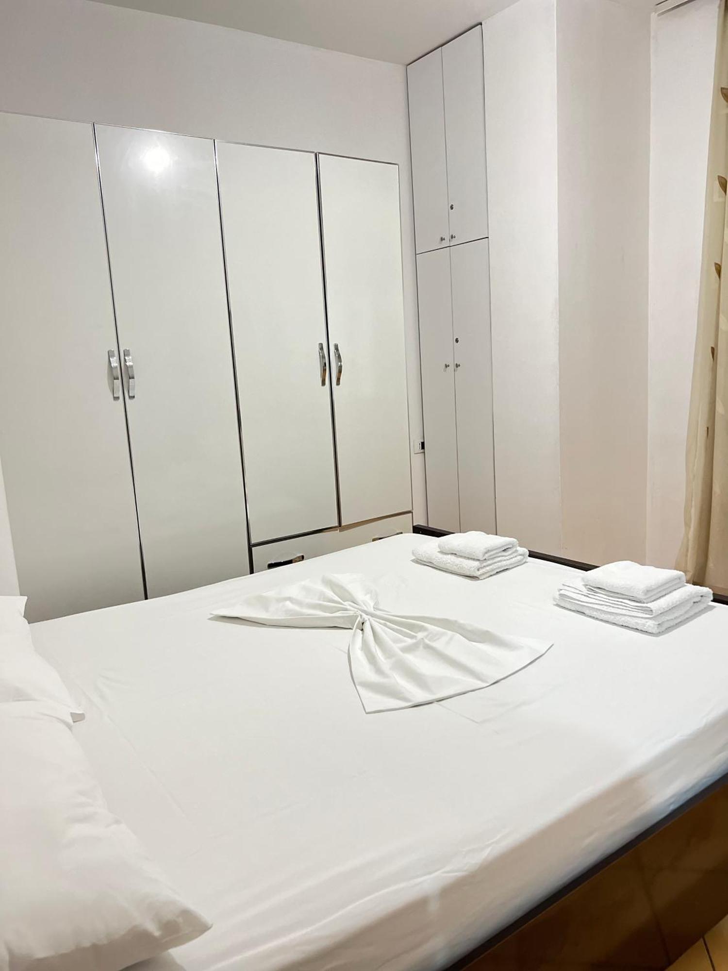Leonard Apartment Τίρανα Εξωτερικό φωτογραφία