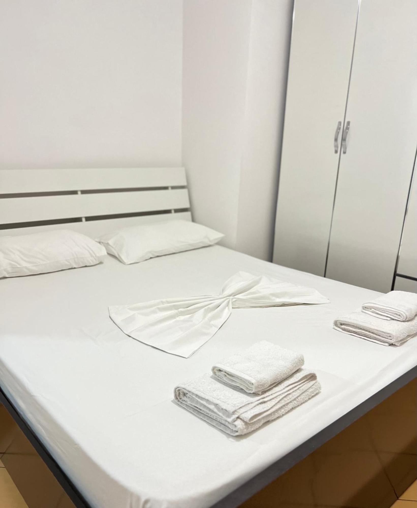 Leonard Apartment Τίρανα Εξωτερικό φωτογραφία