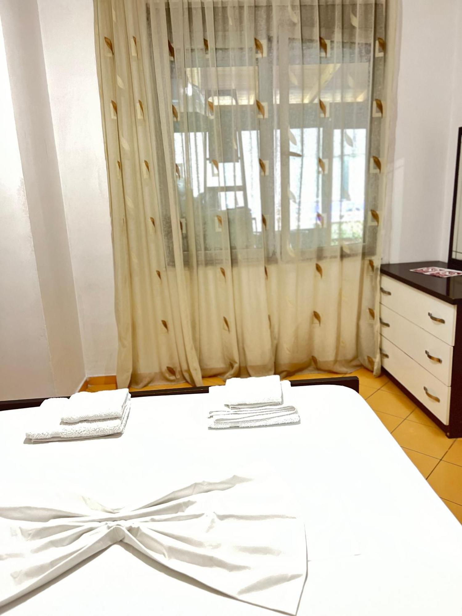 Leonard Apartment Τίρανα Εξωτερικό φωτογραφία